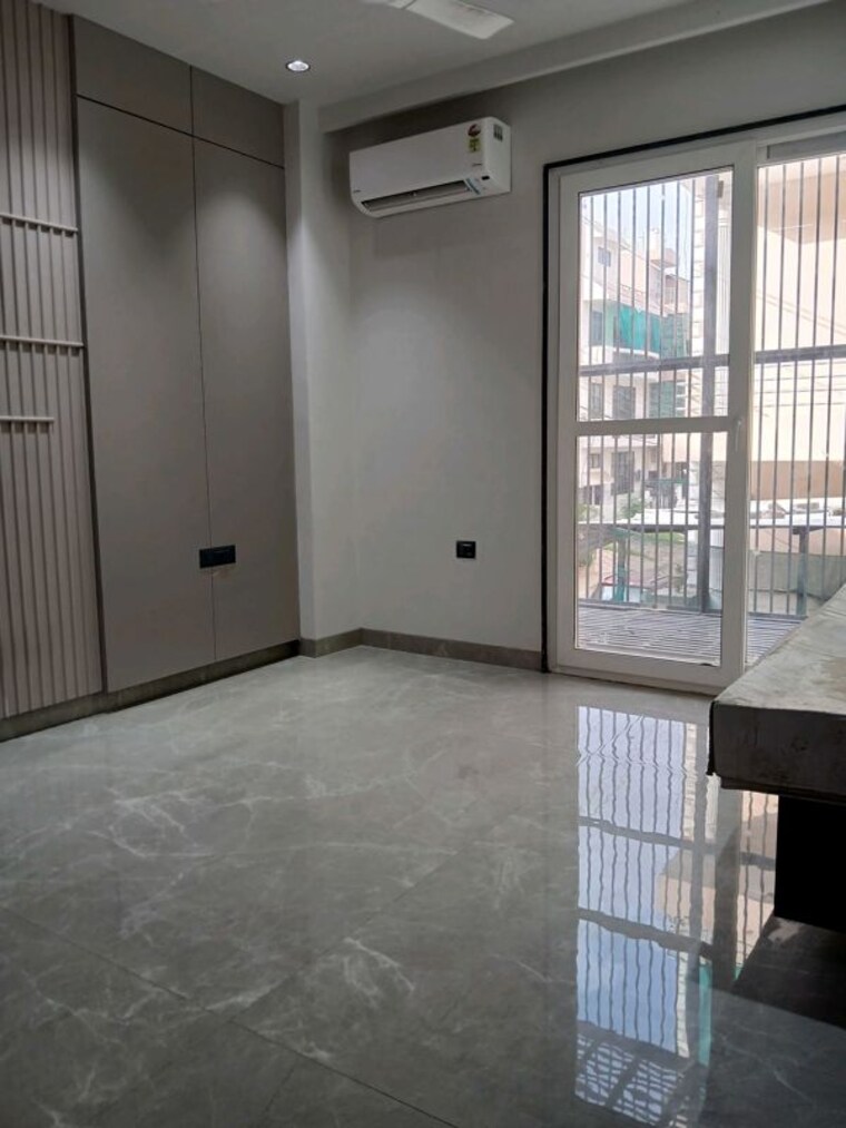 Room, sector 21 3 Bedroom 1550 Sq.Ft. Builder Floor In Sector 21 Gurgaon 10668328
