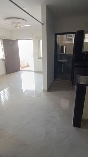 Room in 2 BHK Apartment at Sri Venkateswara Nilayam Kondapur, Kondapur – for Rent