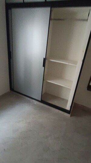 Room in 2 BHK Apartment at Sri Venkateswara Nilayam Kondapur, Kondapur – for Rent