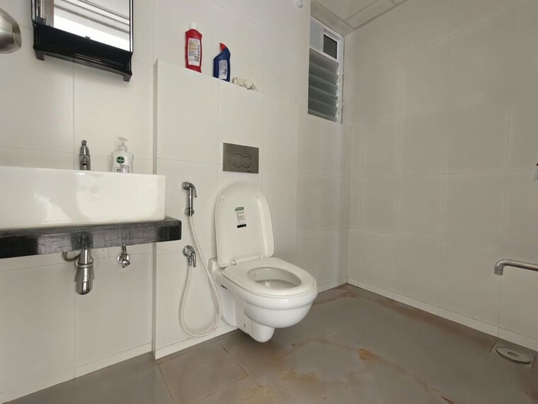 Bathroom, godrej-emerald 2 Bedroom 708 Sq.Ft. Apartment In Ghodbunder Road Thane 10668292