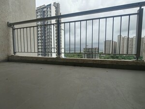 Room in 2 BHK Apartment at Godrej Emerald, Ghodbunder Road – for Rent