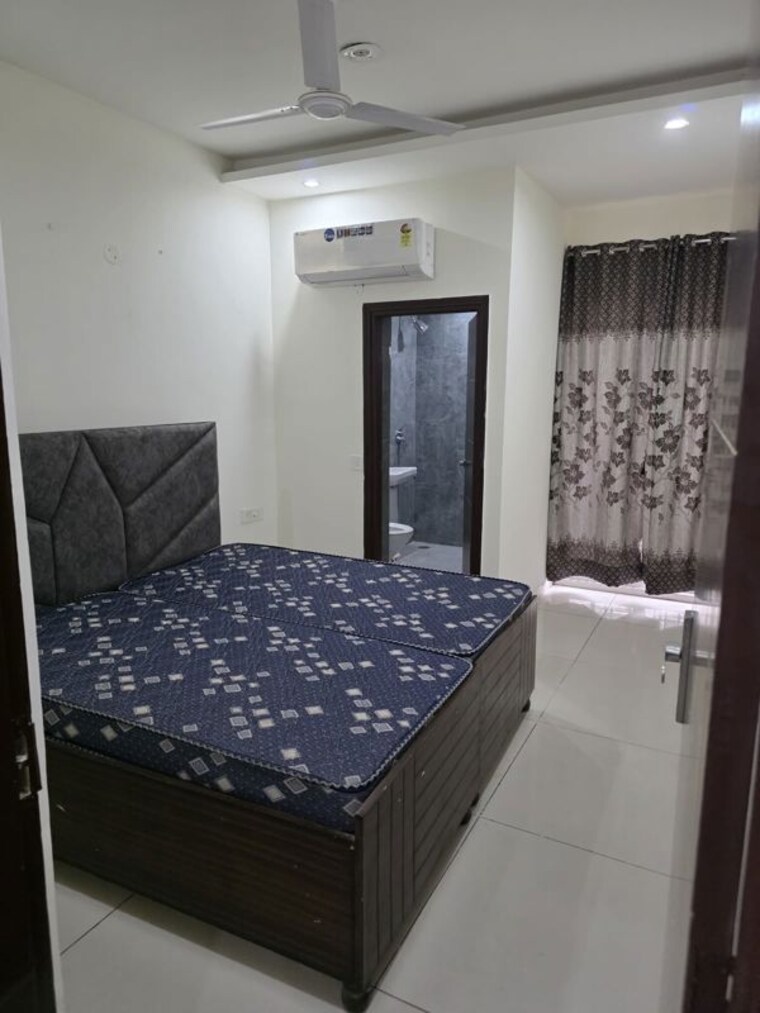 Bedroom, utrathiya 3 Bedroom 1600 Sq.Ft. Apartment In Utrathiya Zirakpur 10668353