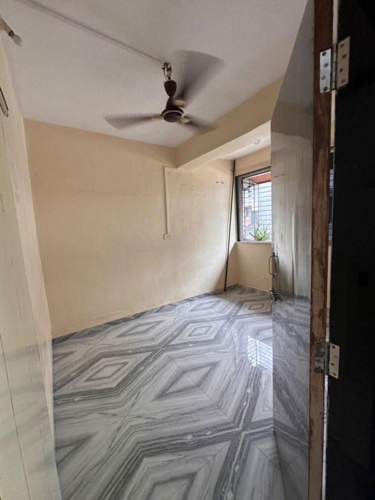 Bathroom, nityanand-baug 2 Bedroom 600 Sq.Ft. Apartment In Chembur Mumbai 10668271