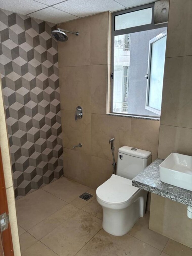 Bathroom, kalpataru-immensa 3 Bedroom 1200 Sq.Ft. Apartment In Kolshet Road Thane 10668375