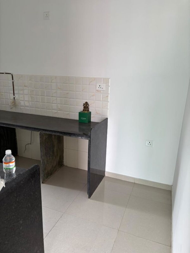 Kitchen, kalpataru-immensa 3 Bedroom 1200 Sq.Ft. Apartment In Kolshet Road Thane 10668375