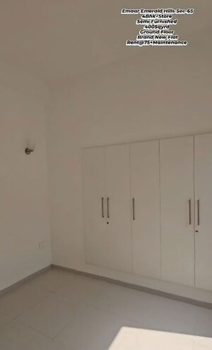 Room in 4 BHK Apartment at Emaar MGF Emerald Hills, Sector 65 – for Rent