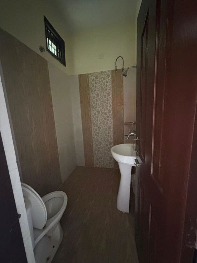 Bathroom, gng-myst-arcade 2 Bedroom 1650 Sq.Ft. Apartment In Baltana Zirakpur 10668389