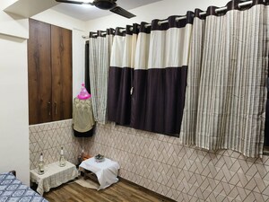 Bedroom in 2.5 BHK Apartment at Chembur – for Sale