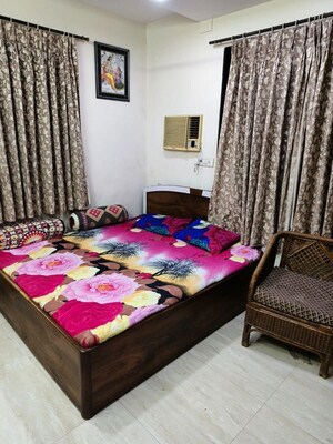 Bedroom in 2.5 BHK Apartment at Chembur – for Sale