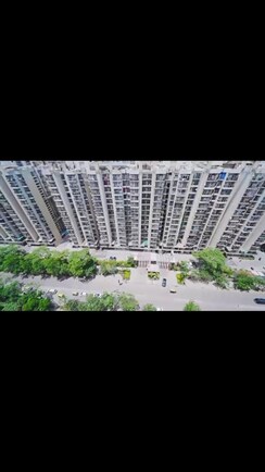 2.5 BHK +Apartment For Sale in Gaur City 6th Avenue