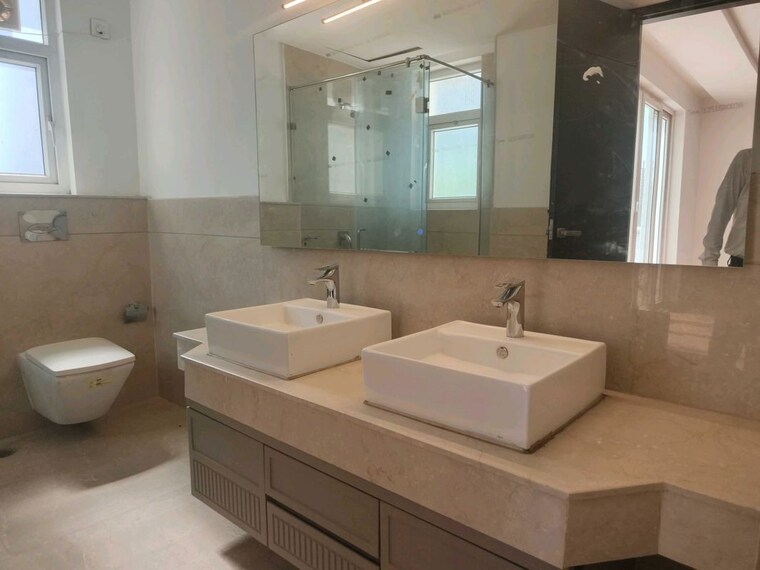 Bathroom, palam vihar 3 Bedroom 1550 Sq.Ft. Builder Floor In Palam Vihar Gurgaon 10668415