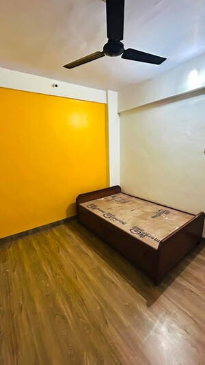 Room in 1 BHK Apartment at Sai Baba Vihar Complex, Ghodbunder Road – for Rent