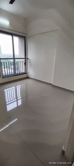 Room in 2 BHK Apartment at Mahindra Happinest Tathawade Phase 1, Tathawade – for Rent