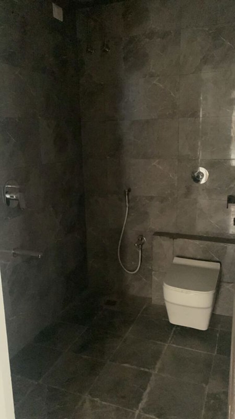 Bathroom, isd-maple-heights 2 Bedroom 670 Sq.Ft. Apartment In Agripada Mumbai 10668432