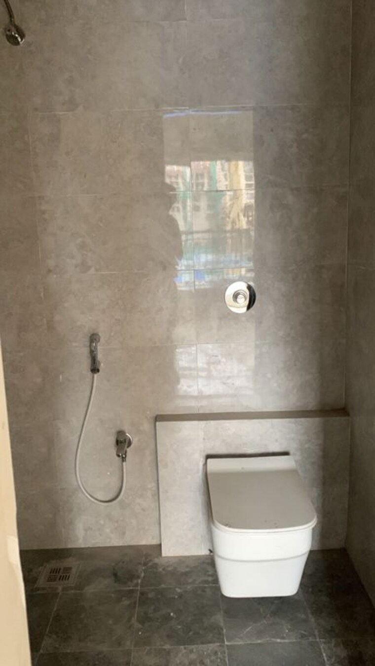 Bathroom, isd-maple-heights 2 Bedroom 670 Sq.Ft. Apartment In Agripada Mumbai 10668432
