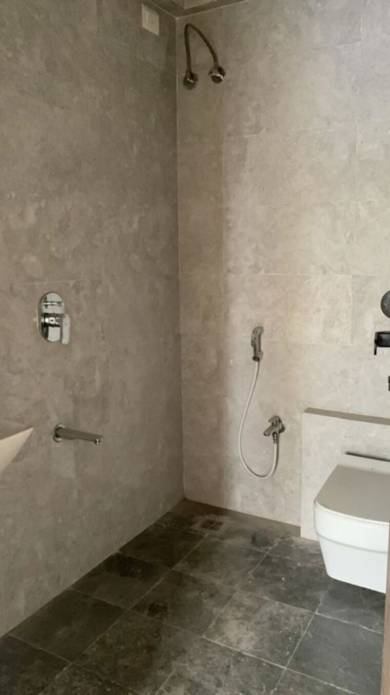 Bathroom, isd-maple-heights 2 Bedroom 670 Sq.Ft. Apartment In Agripada Mumbai 10668432