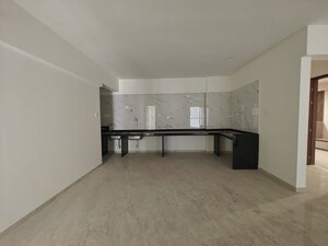Room in 3 BHK Apartment at Shubh Nirvana, Viman Nagar – for Rent