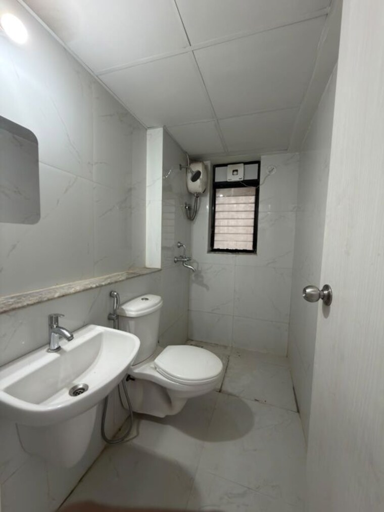 Bathroom, runwal-gardens 1 Bedroom 400 Sq.Ft. Apartment In Dombivli East Thane 10668443