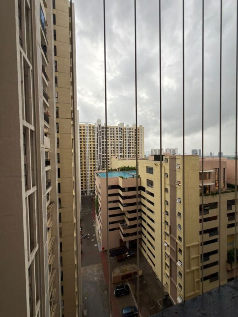 Balcony, runwal-gardens 1 Bedroom 400 Sq.Ft. Apartment In Dombivli East Thane 10668443