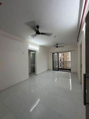 Room in 1 BHK Apartment at Runwal Gardens, Dombivli East – for Rent