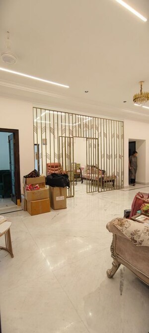 Living Room in 3.5 BHK Apartment at Rama Apartment Banjara Hills, Banjara Hills – for Rent