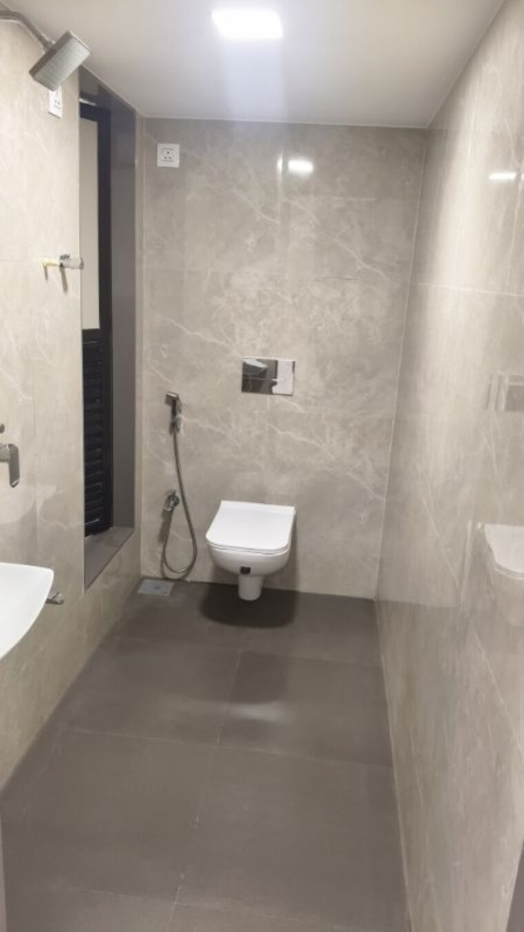 Bathroom, shree-balaji-sarvoday 2 Bedroom 907 Sq.Ft. Apartment In Thakurli Thane 10668469