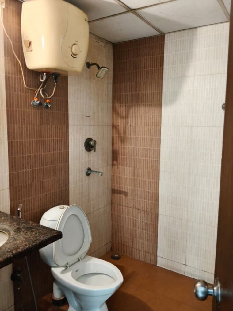 Bathroom, omaxe-grand 2 Bedroom 1110 Sq.Ft. Apartment In Sector 93b Noida 10668447