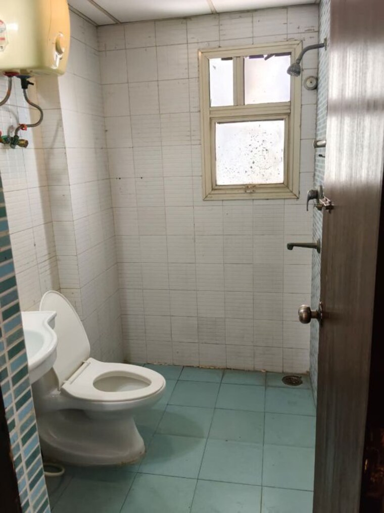 Bathroom, omaxe-grand 2 Bedroom 1110 Sq.Ft. Apartment In Sector 93b Noida 10668447