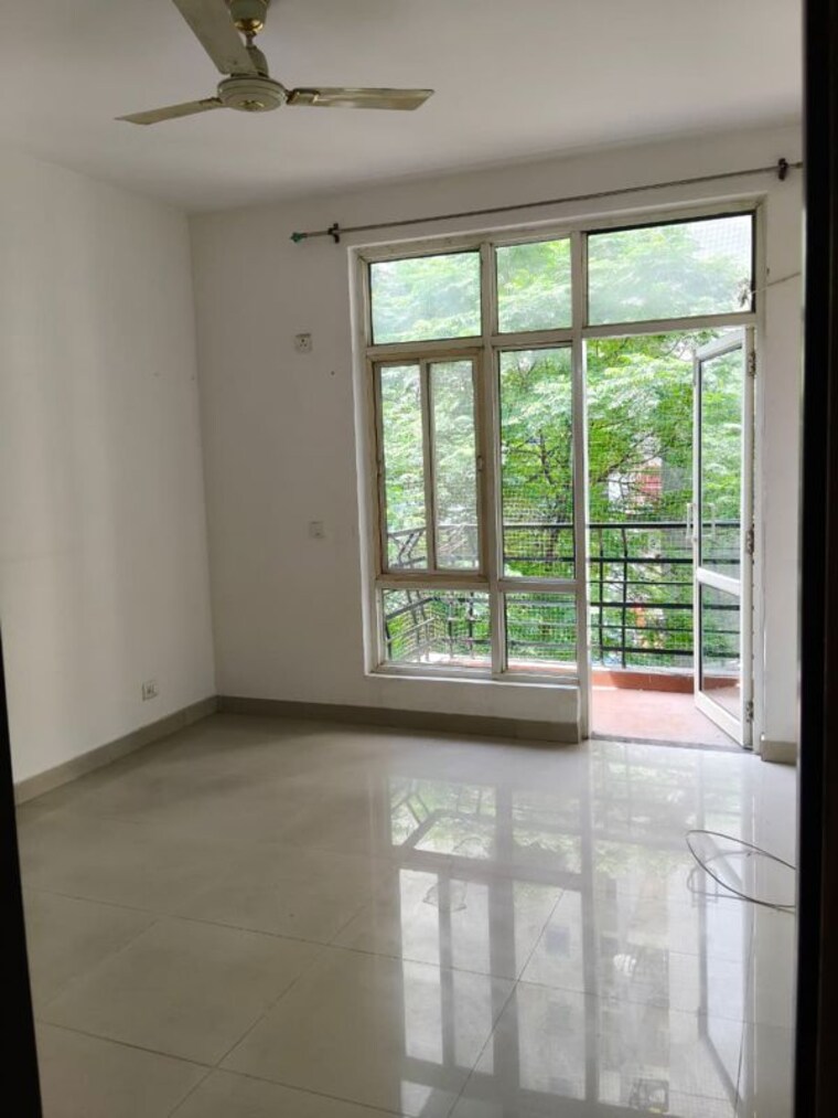 Room, omaxe-grand 2 Bedroom 1110 Sq.Ft. Apartment In Sector 93b Noida 10668447