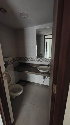 Bathroom in 3.5 BHK Apartment at Sunteck Signia Pearl, Bandra Kurla Complex – for Rent