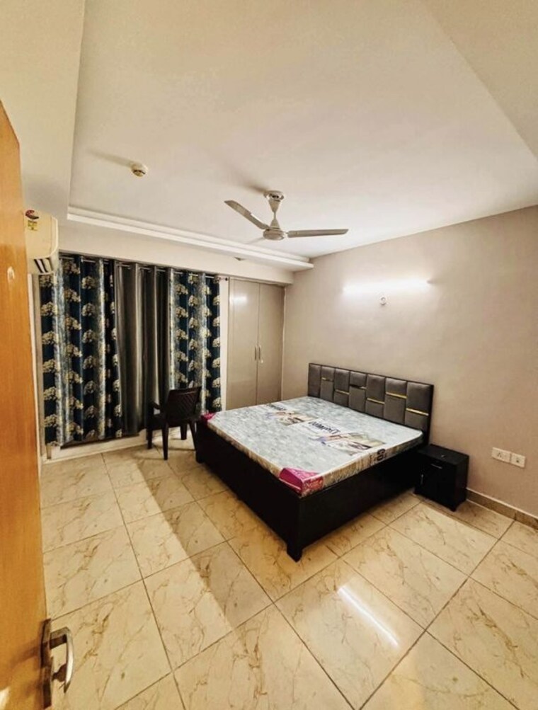 Bedroom, subhash nagar 3 Bedroom 130 Sq.Yd. Builder Floor In Subhash Nagar Delhi 10668492