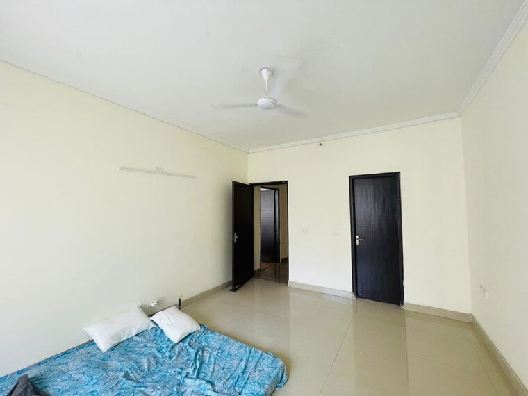 Bedroom, amrapali-silicon-city 4 Bedroom 2410 Sq.Ft. Apartment In Sector 76 Noida 10668487