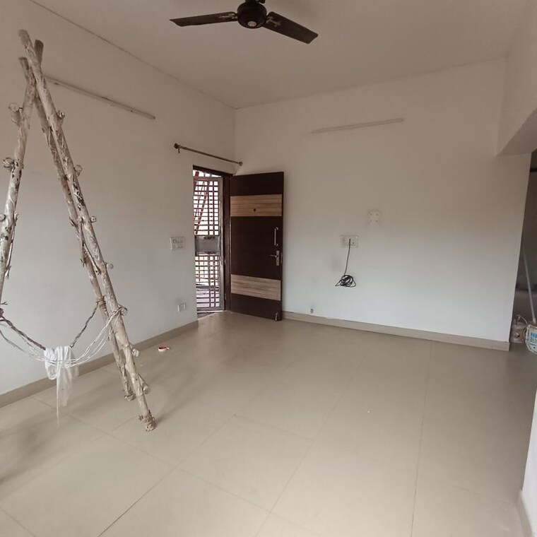 Room, kalkaji 3 Bedroom 1800 Sq.Ft. Builder Floor In Kalkaji Delhi 10668479