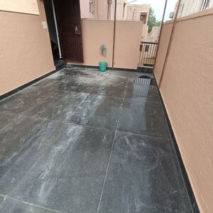 Room in 3 BHK Builder Floor at Kalkaji – for Rent