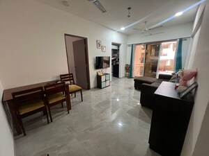 2 BHK Apartment For Rent in Goregaon West