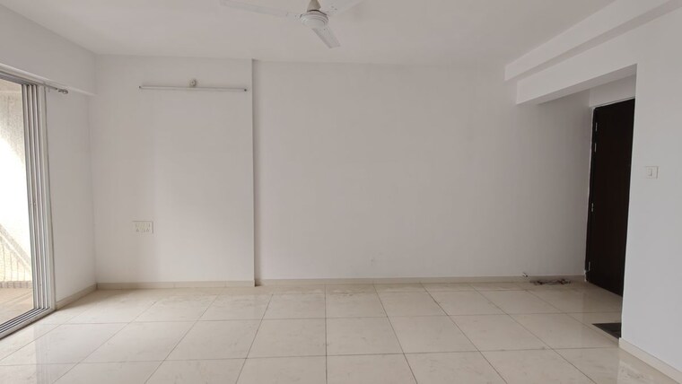 Room, godrej-emerald 1.5 Bedroom 490 Sq.Ft. Apartment In Ghodbunder Road Thane 10668500