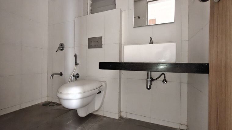 Bathroom, godrej-emerald 1.5 Bedroom 490 Sq.Ft. Apartment In Ghodbunder Road Thane 10668500