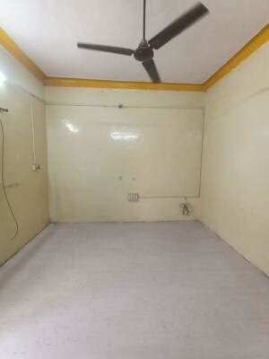 Room in 2 BHK Apartment at Jay Ganesh Apartment, Kharadi – for Rent