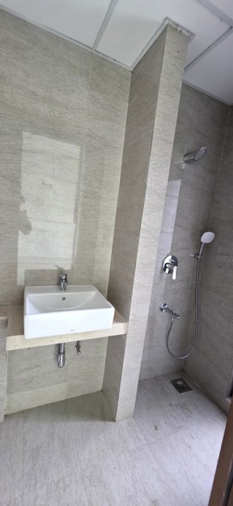 Bathroom, sheth-auris-bliss 2 Bedroom 677 Sq.Ft. Apartment In Malad West Mumbai 10668514