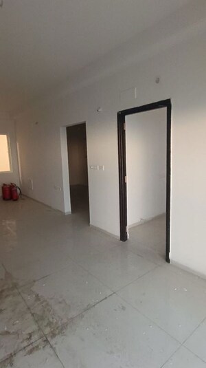Room in 3 BHK Apartment at SMR Vinay Iconia Hyderabad, Kondapur – for Rent
