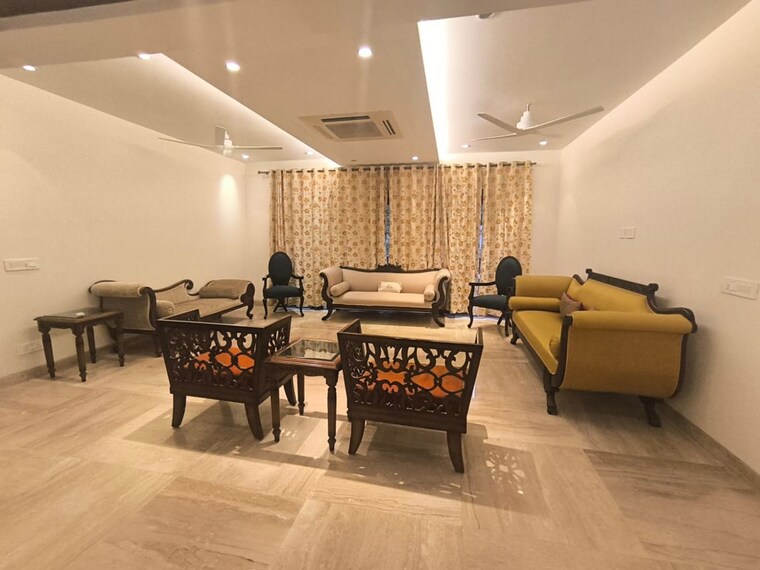 Living Room, prithviraj road 3 Bedroom 2000 Sq.Ft. Apartment In Prithviraj Road Delhi 10668557