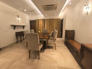 Team Area in 3 BHK Apartment at Prithviraj Road – for Rent