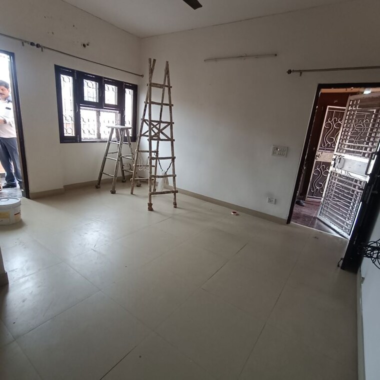 Room, kalkaji 3 Bedroom 1800 Sq.Ft. Builder Floor In Kalkaji Delhi 10668513