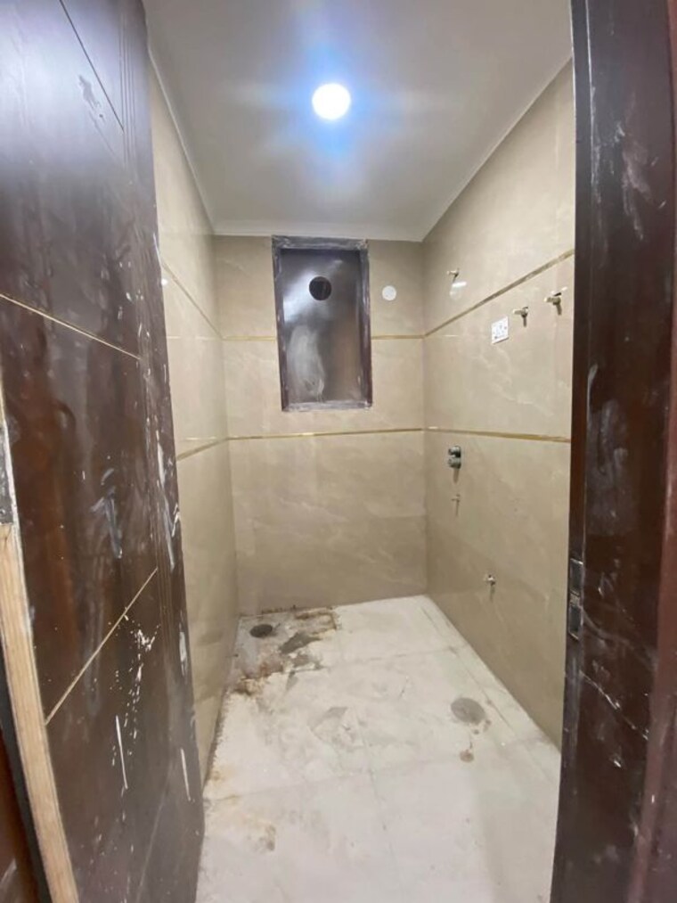 Bathroom, saket 2 Bedroom 750 Sq.Ft. Builder Floor In Saket Delhi 10668562
