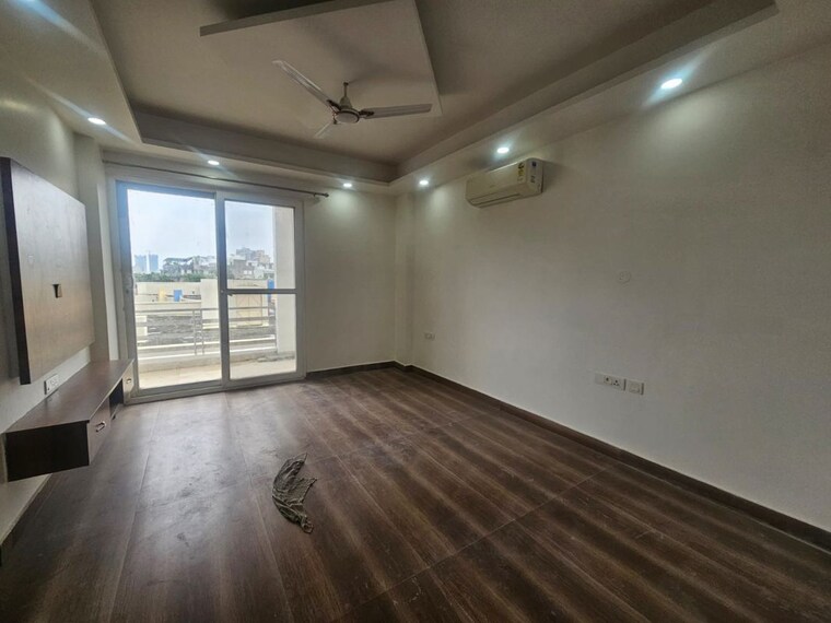 Room, sector 57 3 Bedroom 1750 Sq.Ft. Builder Floor In Sector 57 Gurgaon 10668584