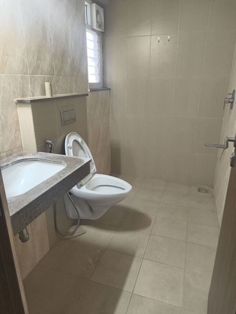 Bathroom, century-breeze 3 Bedroom 1811 Sq.Ft. Apartment In Jakkuru Bangalore 10668573