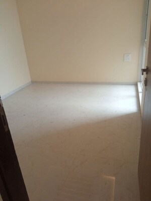 Room in 2 BHK Apartment at Big Splash, Vashi Sector 17 – for Rent