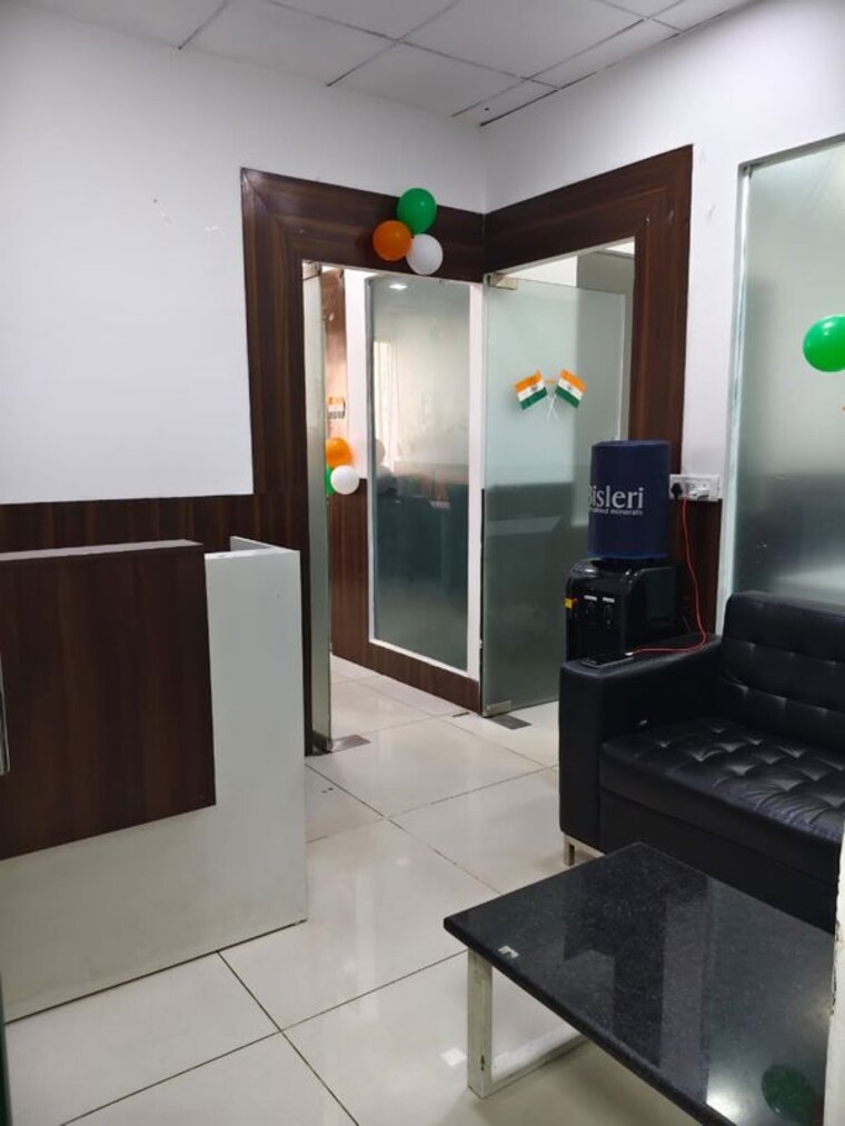 Team Area, sector 63 Commercial Office Space in IT/SEZ 855 Sq.Ft. In Sector 63 Noida 10668578