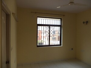 Room in 3 BHK Apartment at SJR Redwoods, Sarjapur Road – for Rent