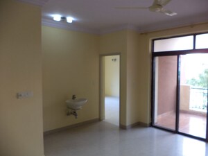 Room in 3 BHK Apartment at SJR Redwoods, Sarjapur Road – for Rent